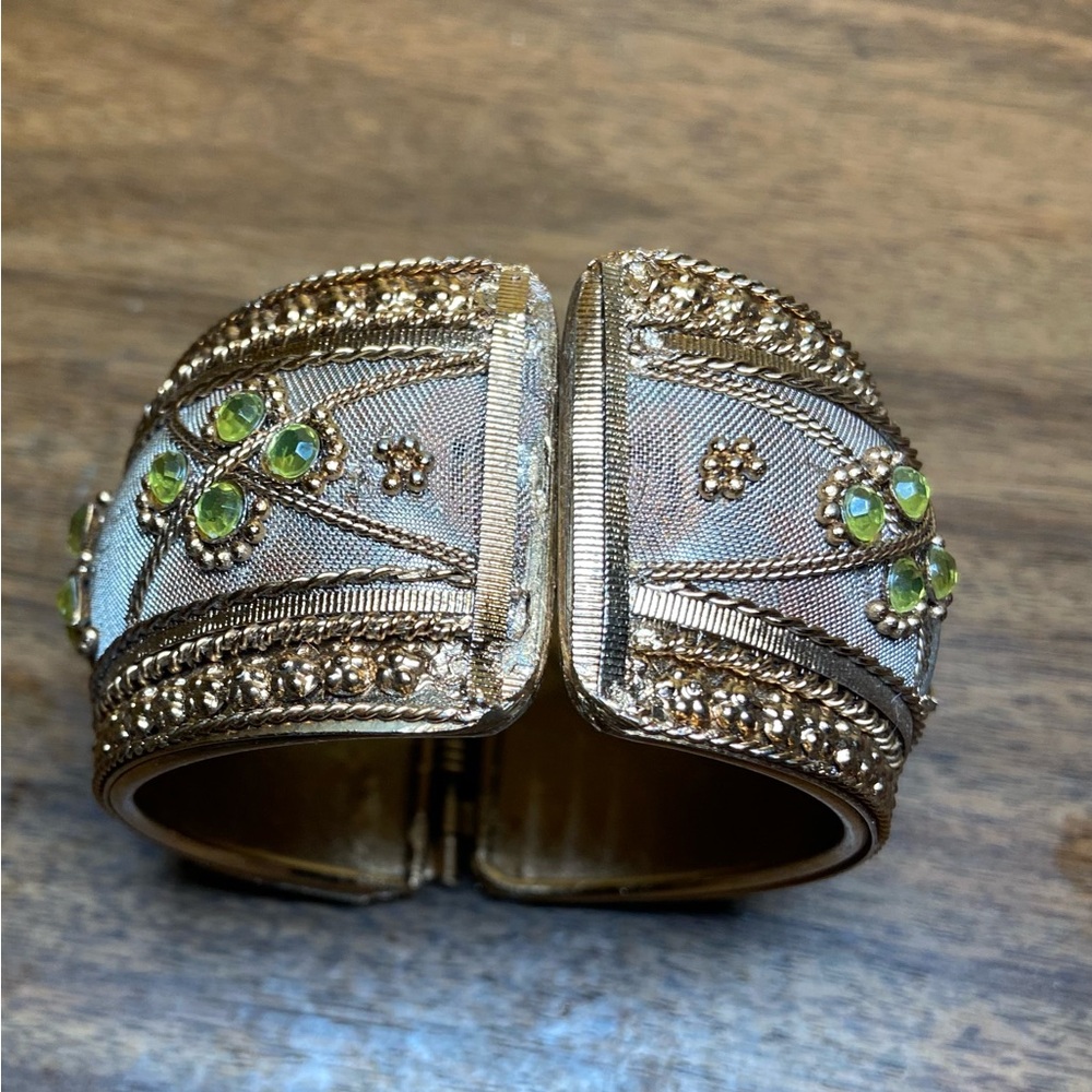 Vintage Hinged Metal Mesh Green Rhinestone Flower Swirl Clamper Cuff Bracelet - Picture 1 of 6